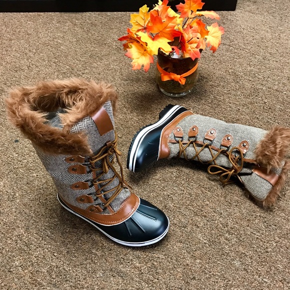 LAST ONE ‼️Light brown snow boot - Picture 2 of 4